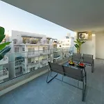 Luxury Brand New Location