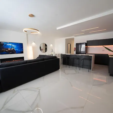 Luxury Brand New Location * Is-Swieqi