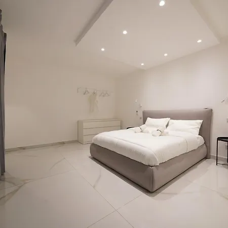 Luxury Brand New Location Daire Is-Swieqi