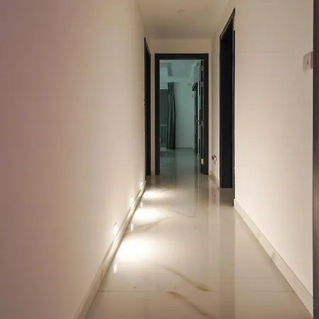 Apartment Luxury Brand New Location