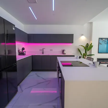 Luxury Brand New Location Is-Swieqi