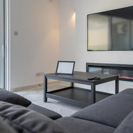 Luxury Brand New Location * Is-Swieqi