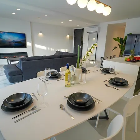 Apartament Luxury Brand New Location