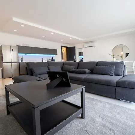 Daire Luxury Brand New Location Is-Swieqi