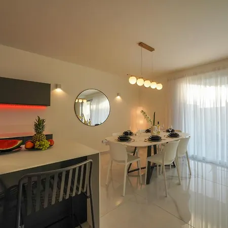 Luxury Brand New Location Is-Swieqi