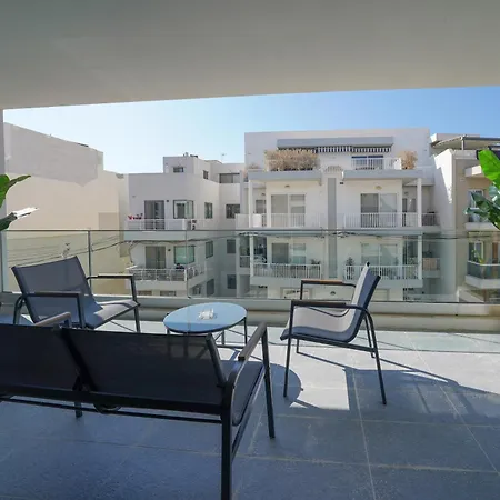 Luxury Brand New Location * Is-Swieqi