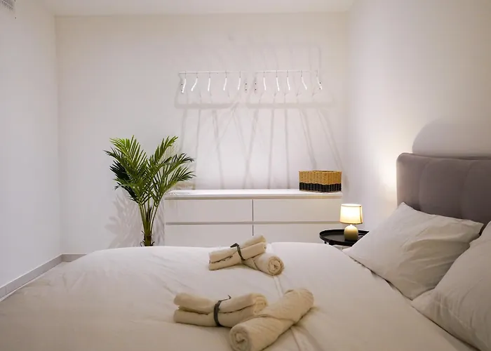 Luxury Brand New Location Lejlighed *