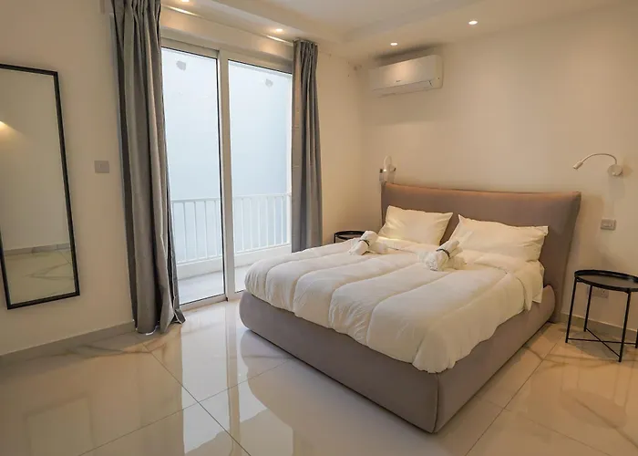 Luxury Brand New Location Is-Swieqi