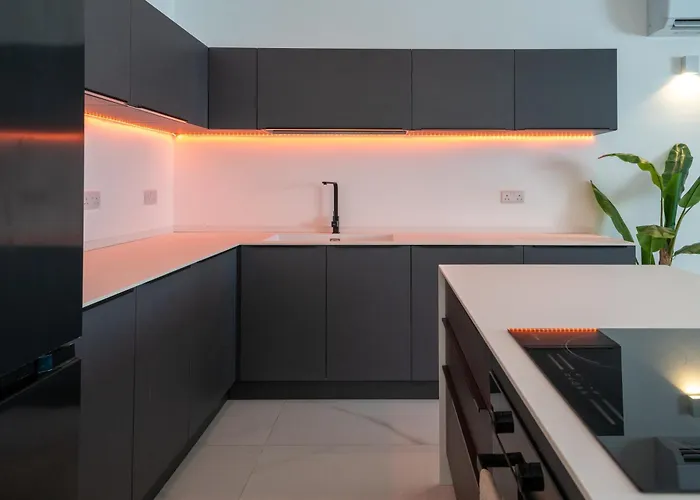 Luxury Brand New Location