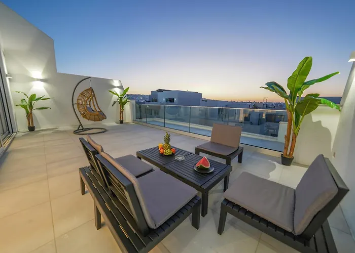 شقة Luxury Brand New Location *