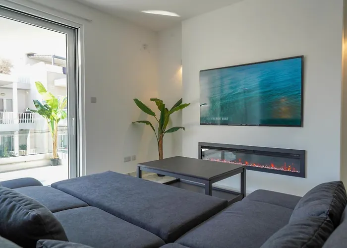 Luxury Brand New Location Is-Swieqi